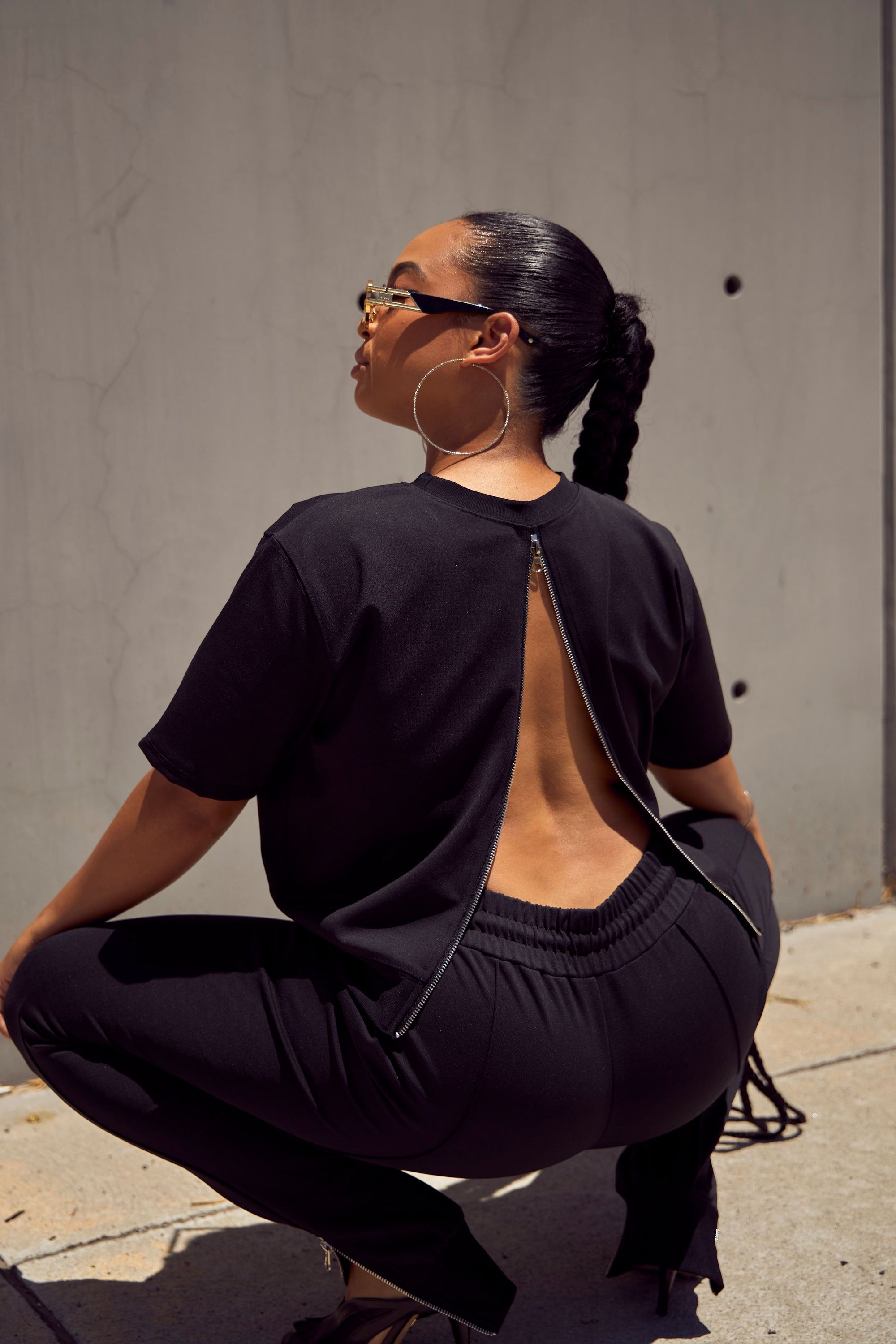 Tee with Back Zipper